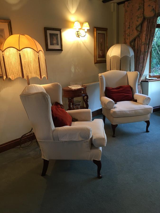 Tudor Place Bed and Breakfast Winnersh Buitenkant foto