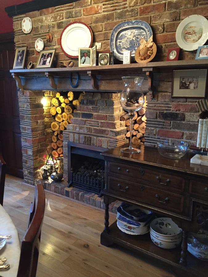 Tudor Place Bed and Breakfast Winnersh Buitenkant foto