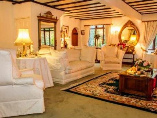 Tudor Place Bed and Breakfast Winnersh Buitenkant foto
